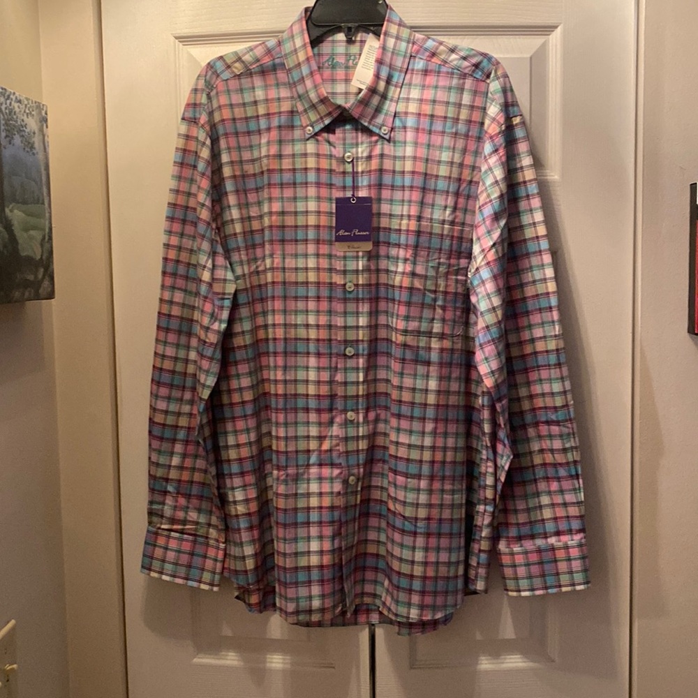 Mens button down shirt NWT